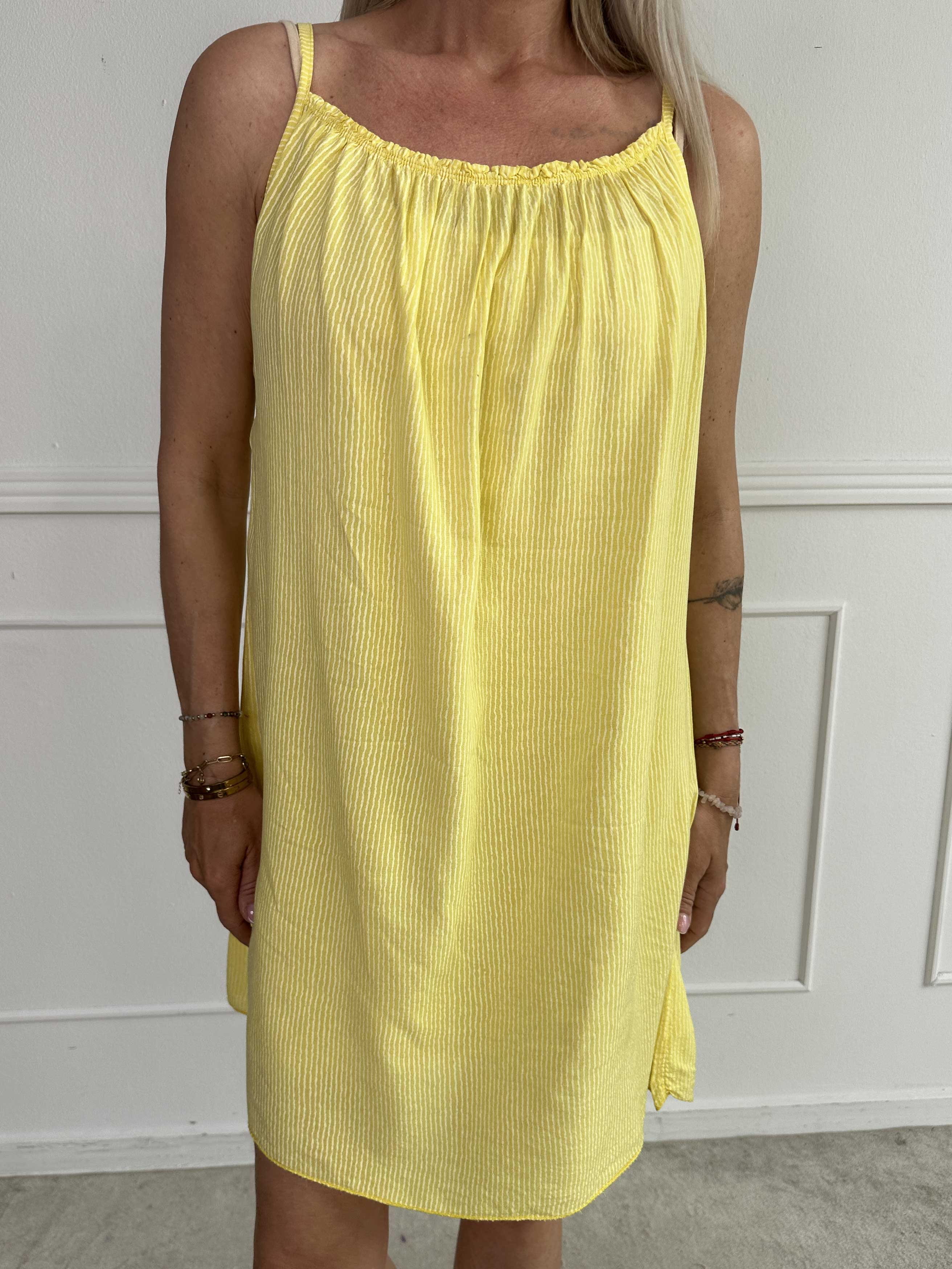 Afina - Stropkjole i viskose med tynde striber